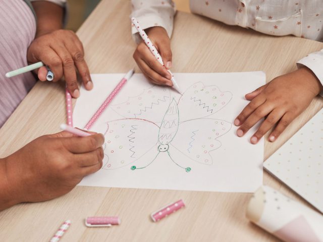 Renforcer les liens familiaux grâce à l’art-thérapie