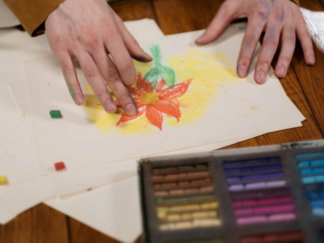 Lille : l’art comme remède inattendu contre le stress quotidien